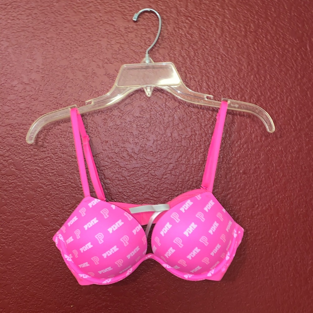 Victoria Secret Pink Wear Everywhere Super Push Up